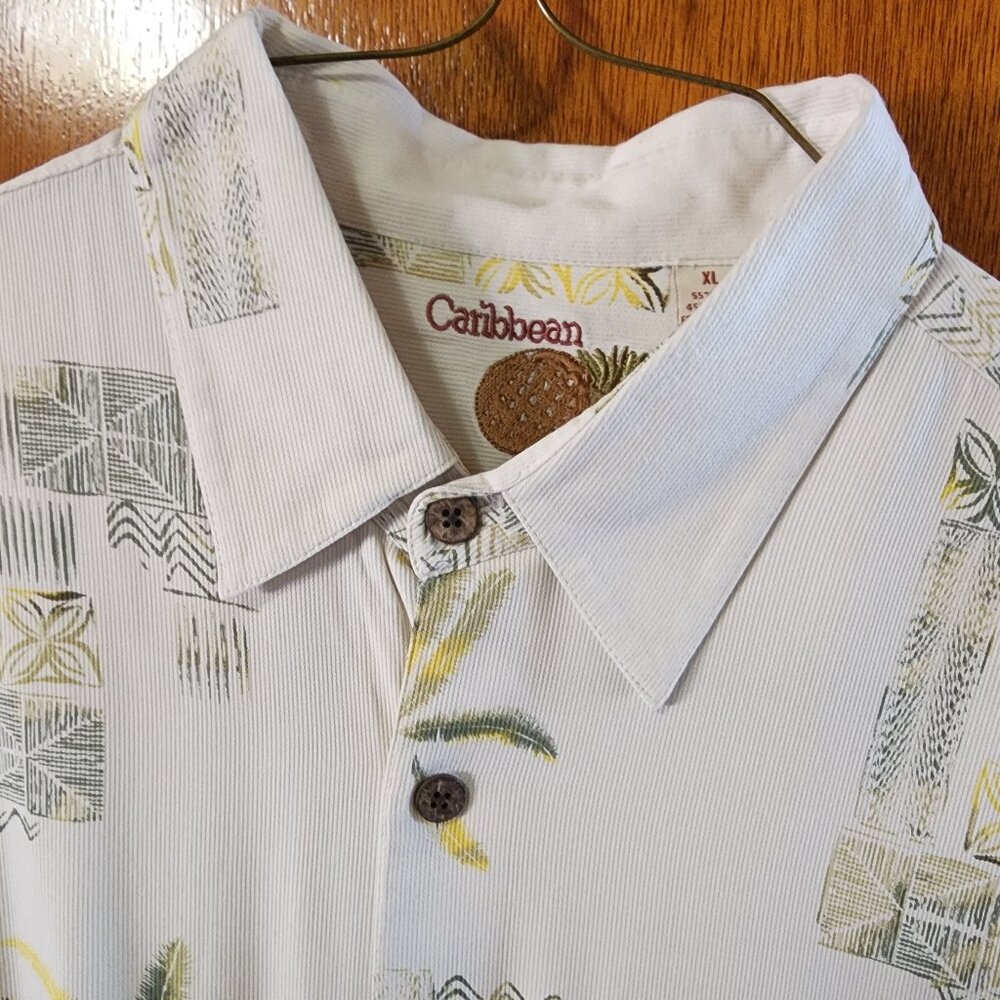 Men's XL Caribbean White Silk Blend Hawaiian Short Sleeve Button Down Shirt